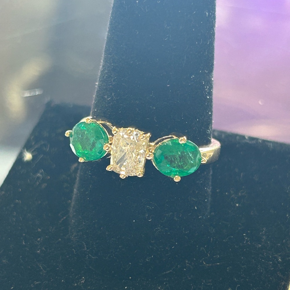 14kt Yellow Gold 1.02 CT GIA Diamond & Emerald Ring